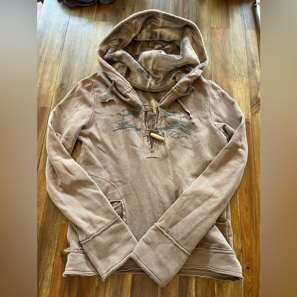 Volcom Tops - Vintage Volcom highland pullover faux fur hoodie